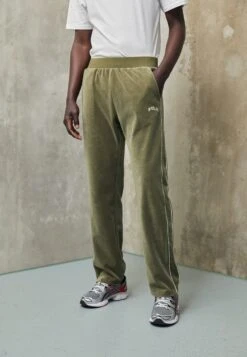 Fila Tegal Track Pants - Pantalones Deportivos - Olive Night