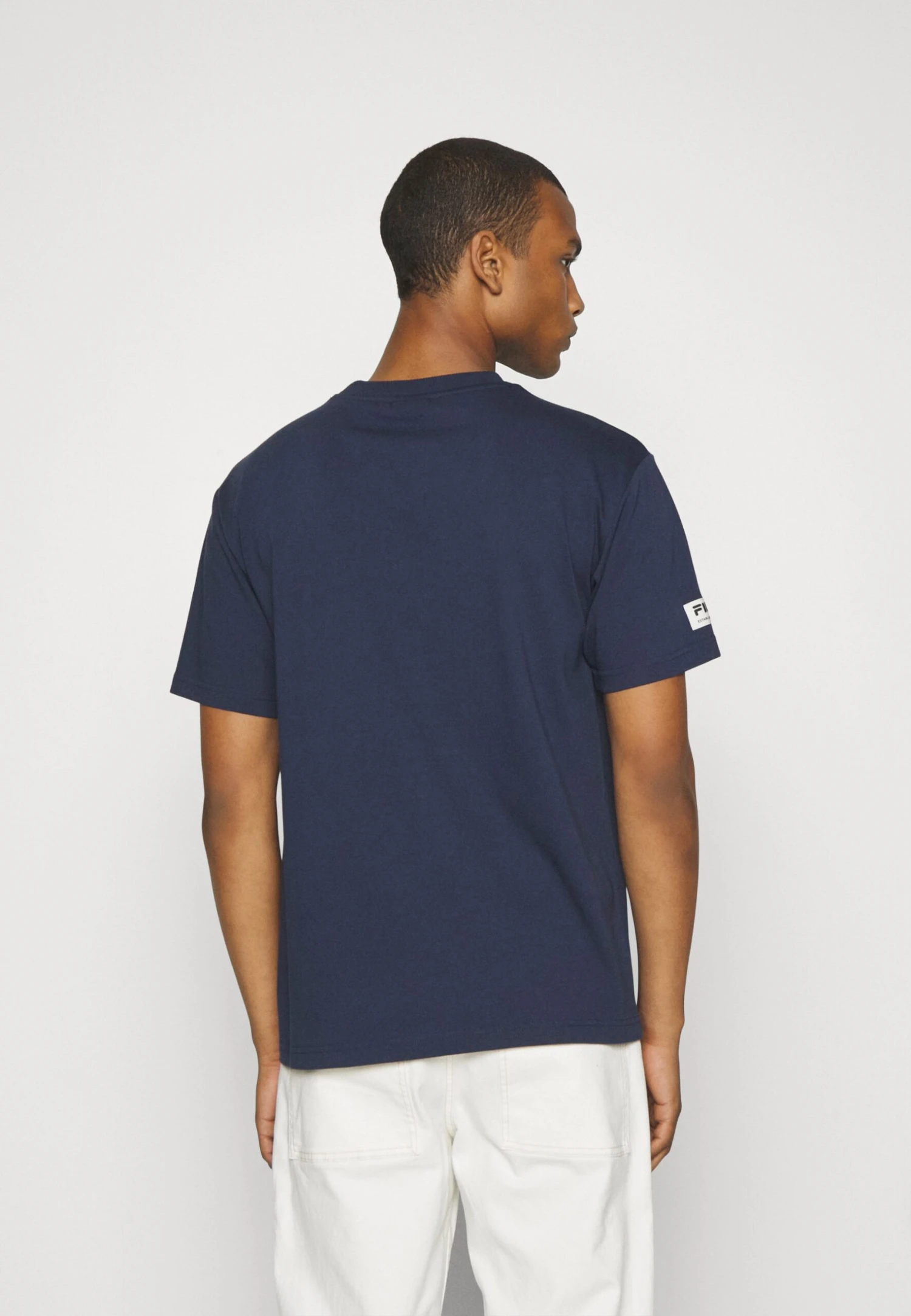 Fila Tripoli Unisex - Camiseta Estampada - Black Iris - Imagen 3