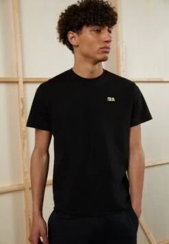 Fila Small Logo Tee - Camiseta Básica - Black