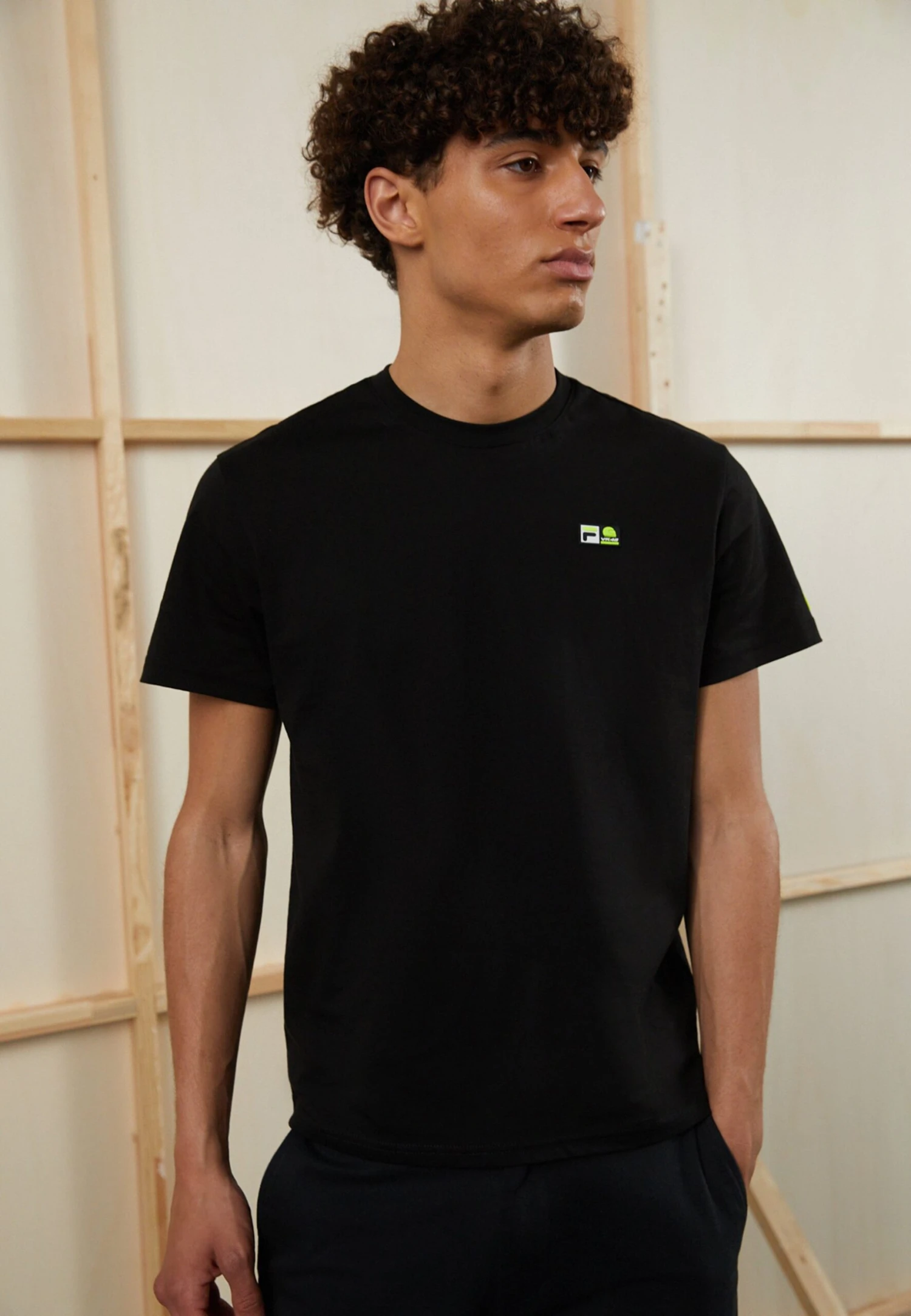 Fila Small Logo Tee - Camiseta Básica - Black