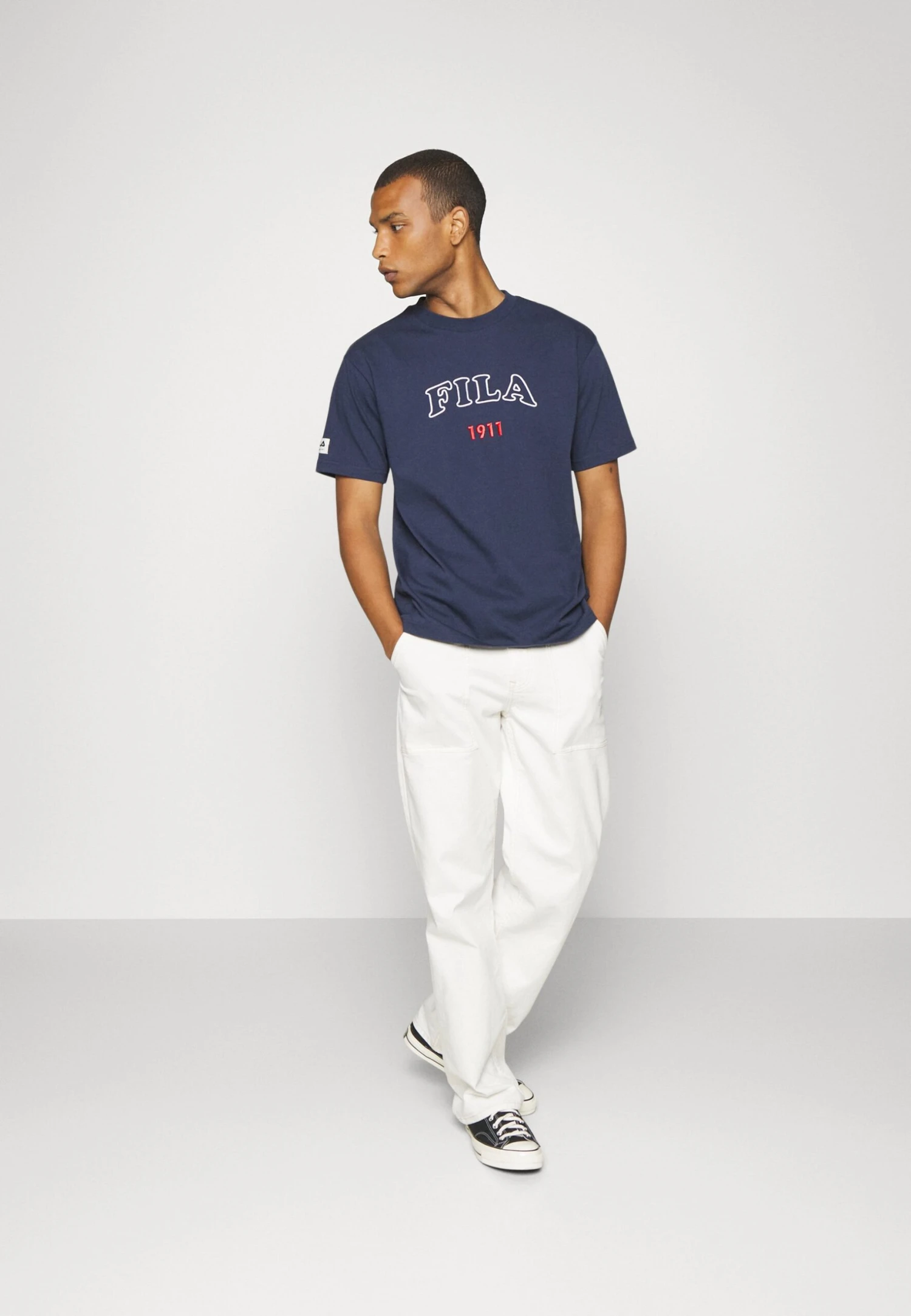 Fila Tripoli Unisex - Camiseta Estampada - Black Iris - Imagen 2