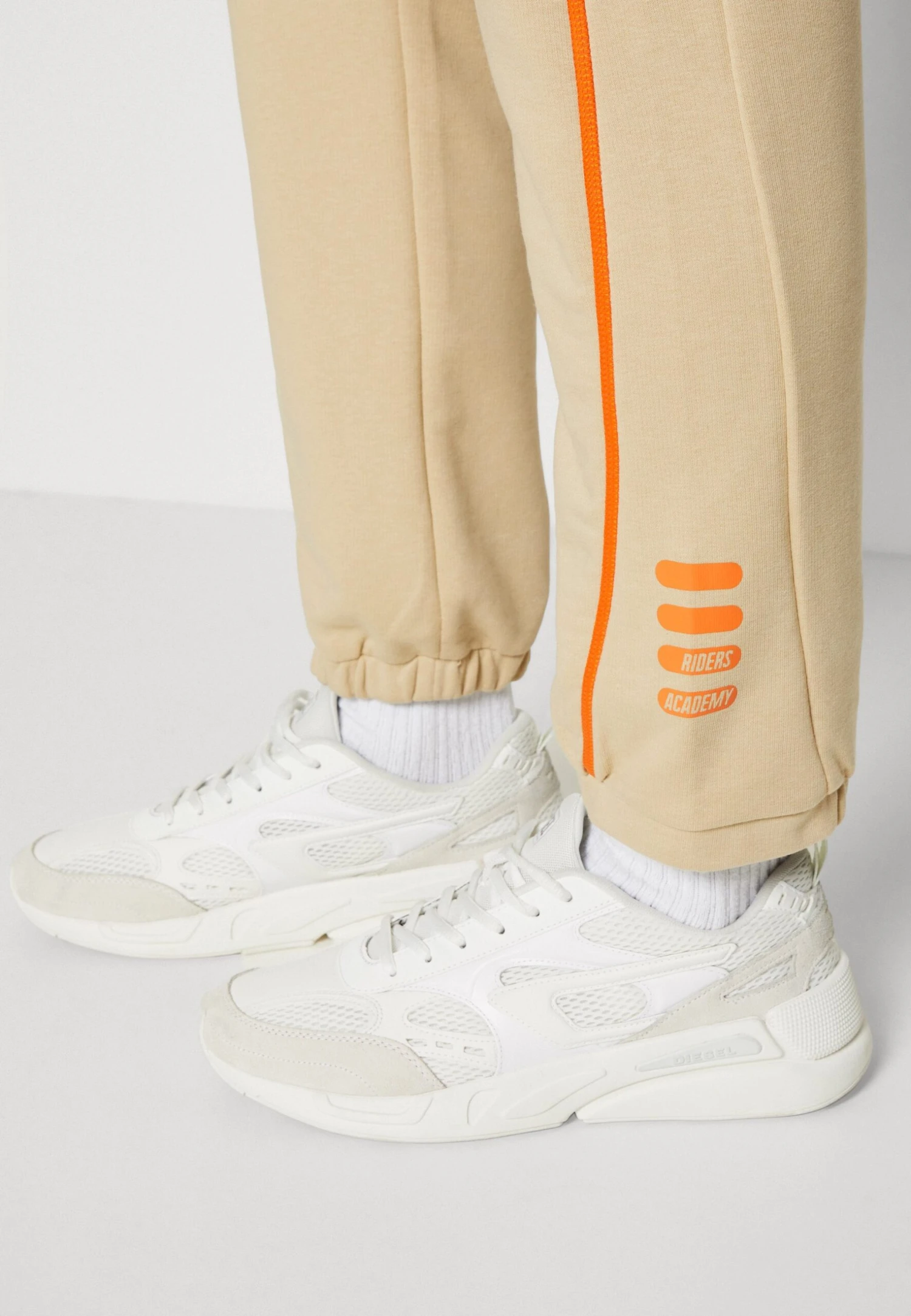 Fila Wide JoggerUnisex - Pantalones Deportivos - Fields Of Rye - Imagen 4