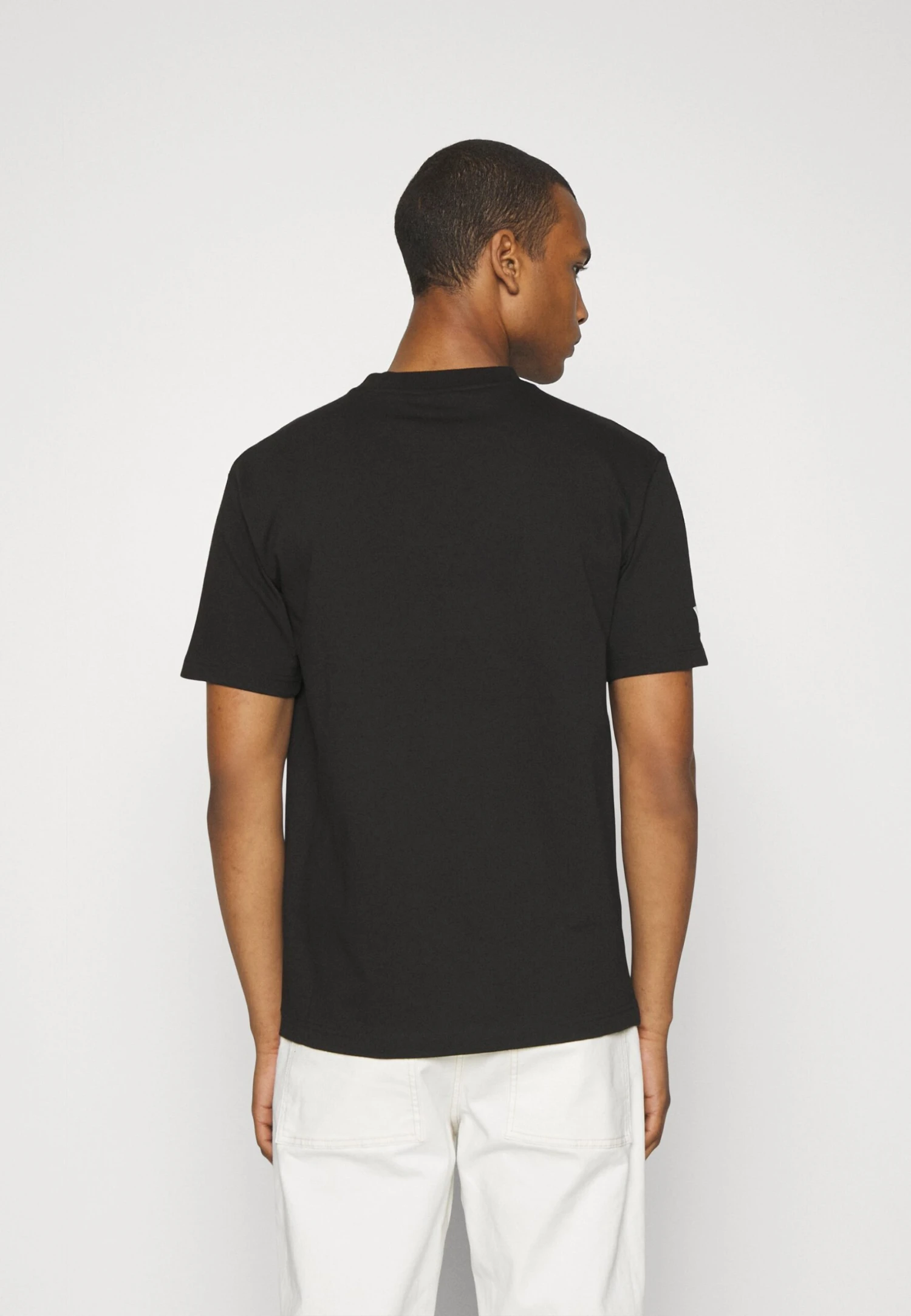 Fila Tripoli Unisex - Camiseta Estampada - Black - Imagen 3