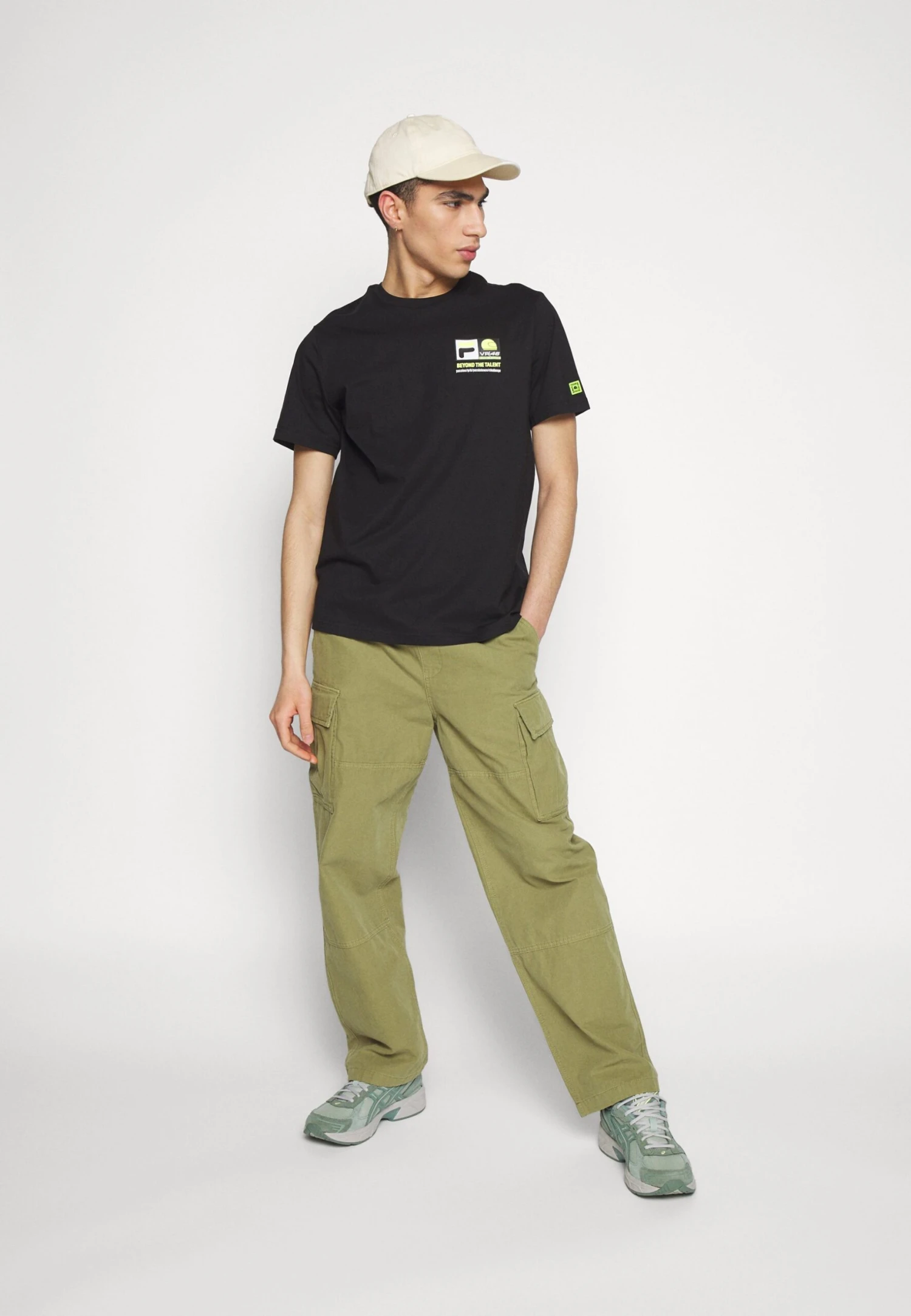 Fila Tee - Camiseta Estampada - Black - Imagen 5