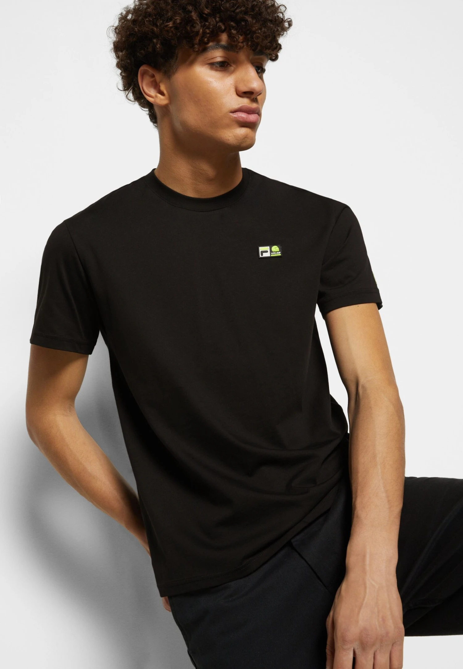 Fila Small Logo Tee - Camiseta Básica - Black - Imagen 5