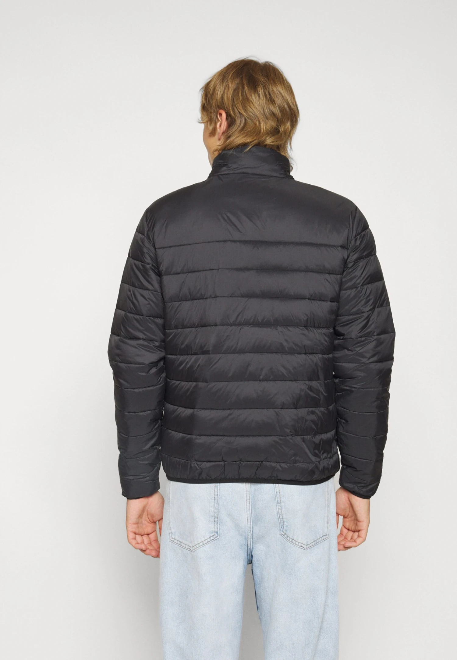 Fila Berglern Thin Puffer Jacket - Chaqueta De Entretiempo - Moonless Night - Imagen 4