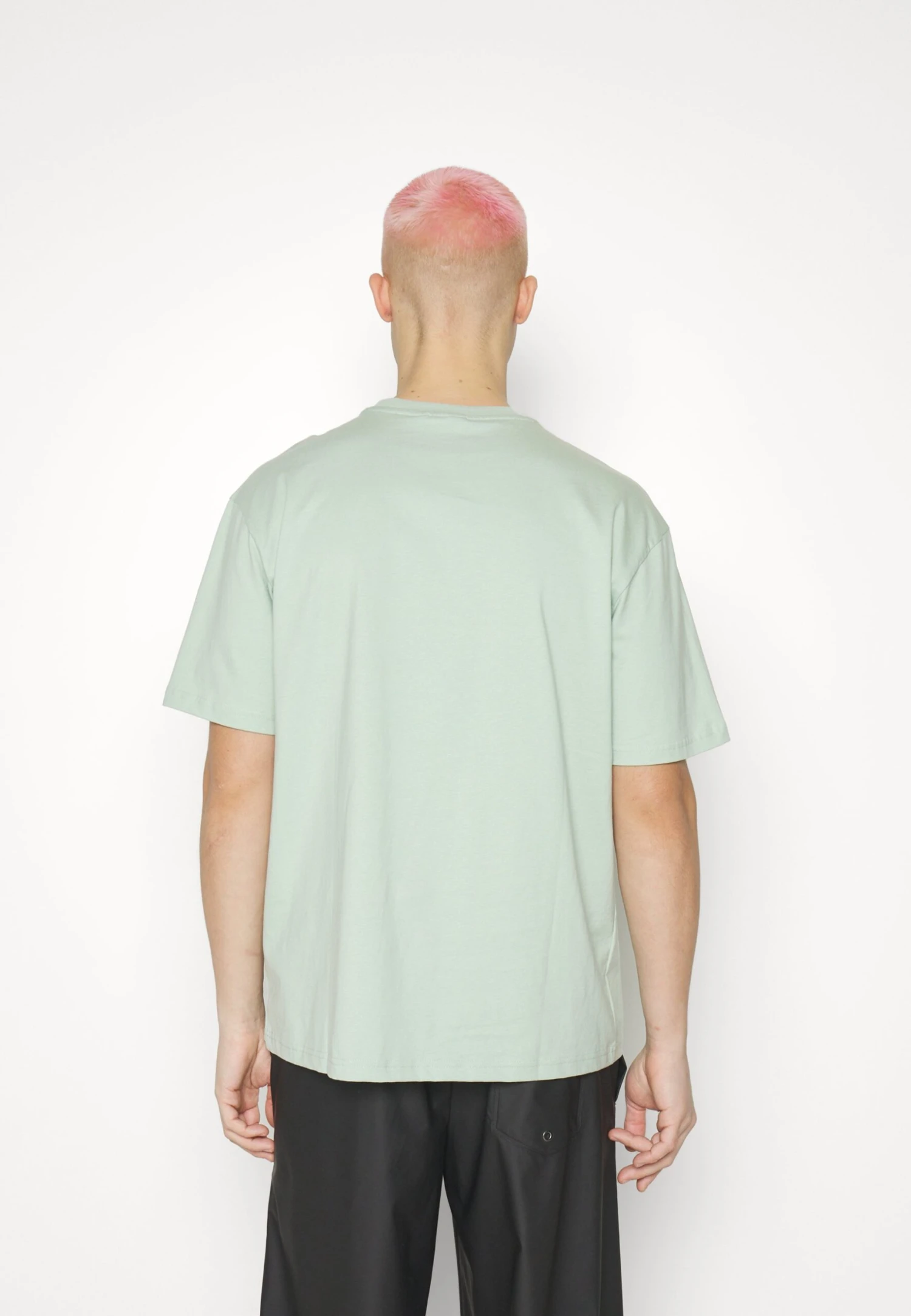 Fila Brovo Oversized Tee - Camiseta Básica - Silt Green - Imagen 4