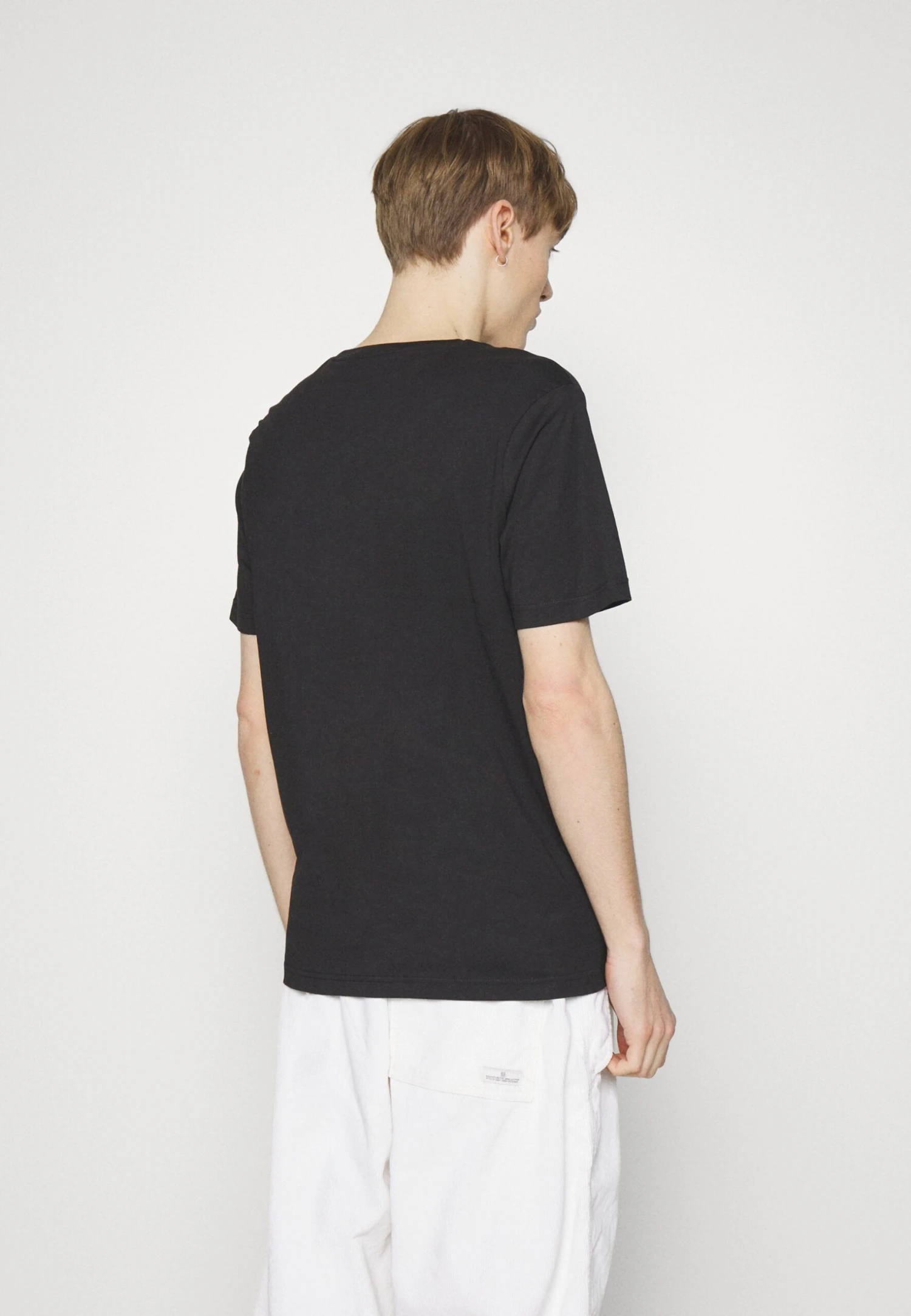 Fila Bippen Tee - Camiseta Estampada - Black - Imagen 4