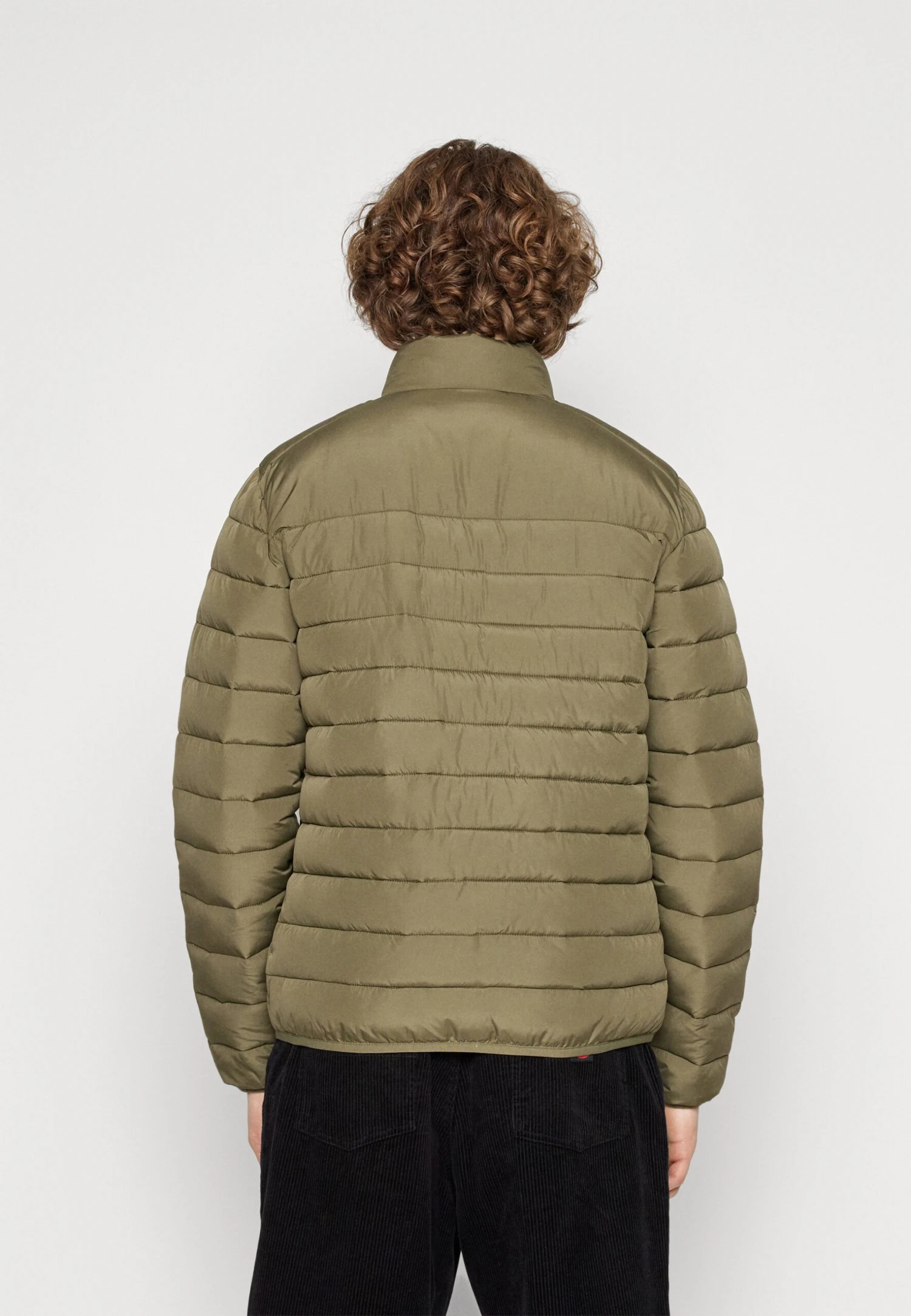 Fila Butzbach - Chaqueta Fina - Olive Night - Imagen 4