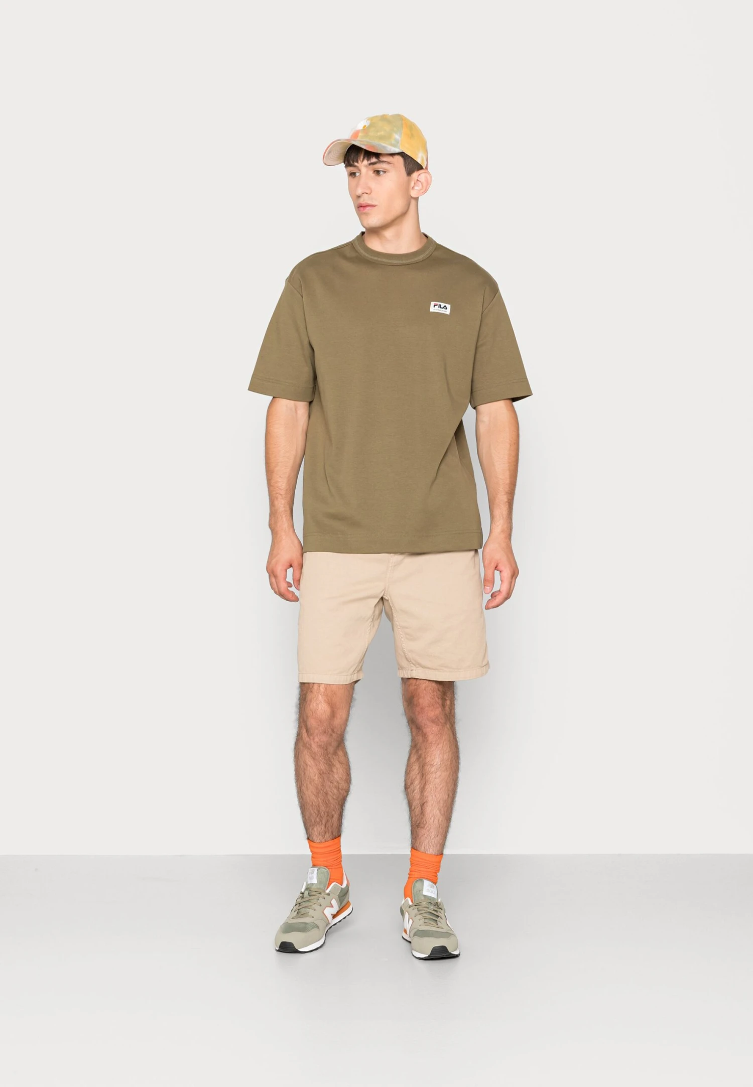 Fila Taipas Oversized Tee - Camiseta Estampada - Burnt Olive - Imagen 2