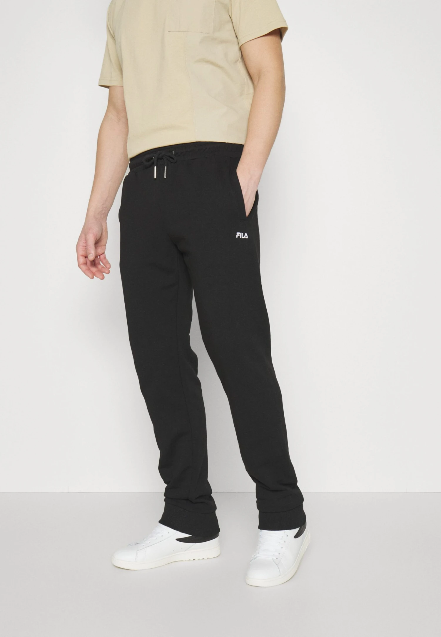 Fila Braives Pants - Pantalones Deportivos - Black - Imagen 3