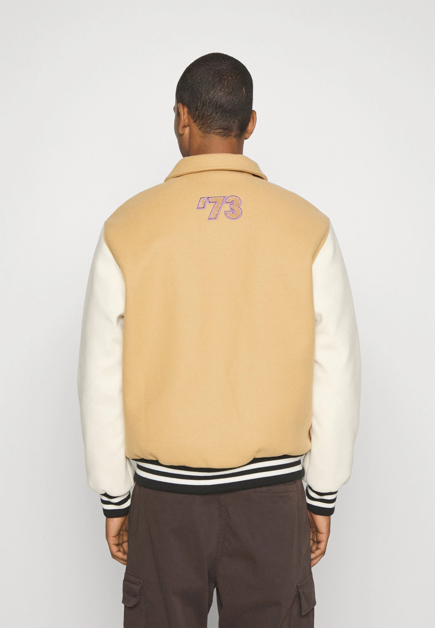 Fila Tehran College Jacket Unisex - Chaquetas Bomber - Iced Coffee - Imagen 3