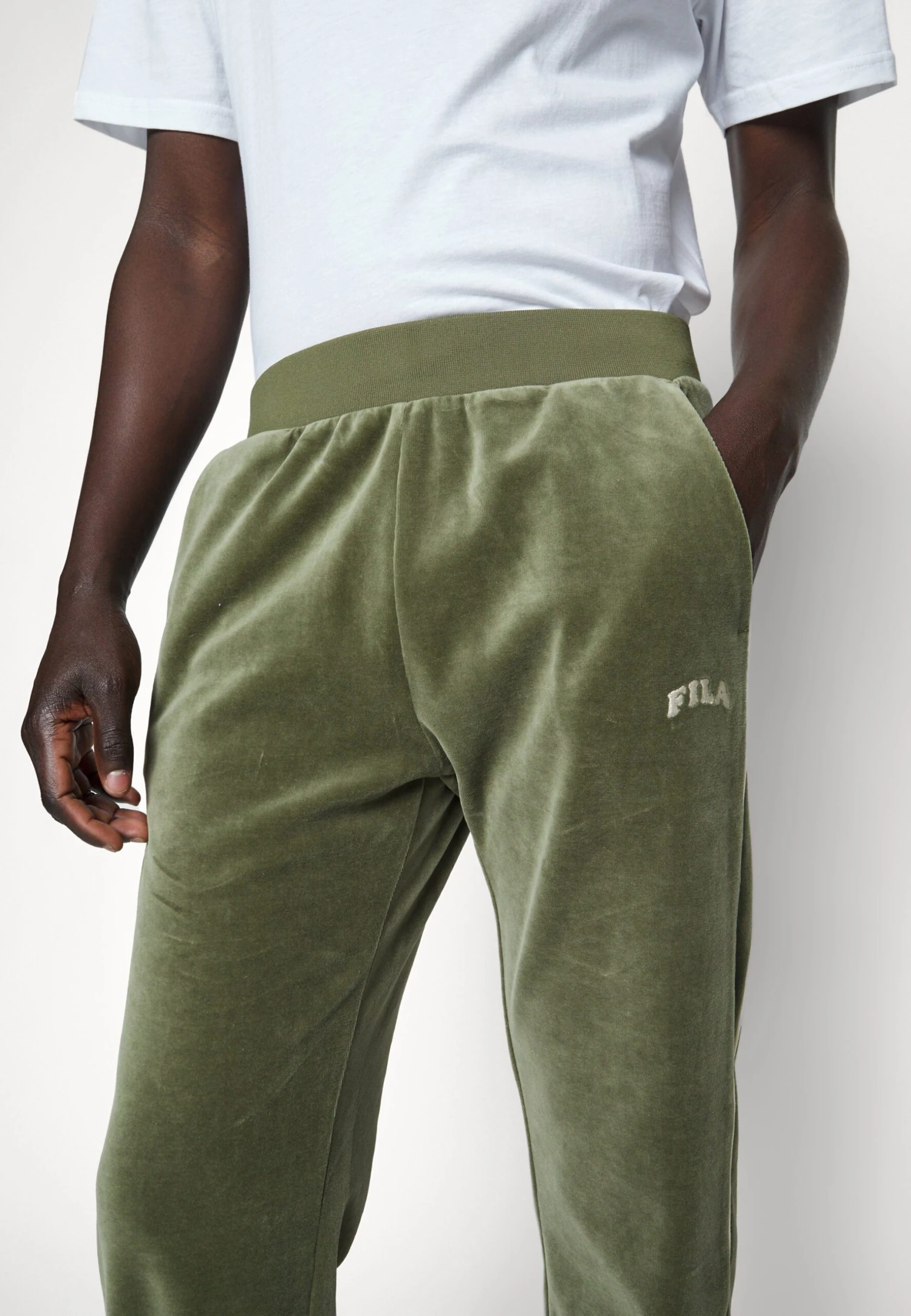 Fila Tegal Track Pants - Pantalones Deportivos - Olive Night - Imagen 7